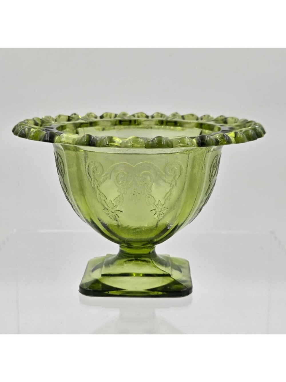 Indiana Glass Lorain Basket Design Avocado Green Glass Footed Lace Trim Planter - Picture 2 of 6